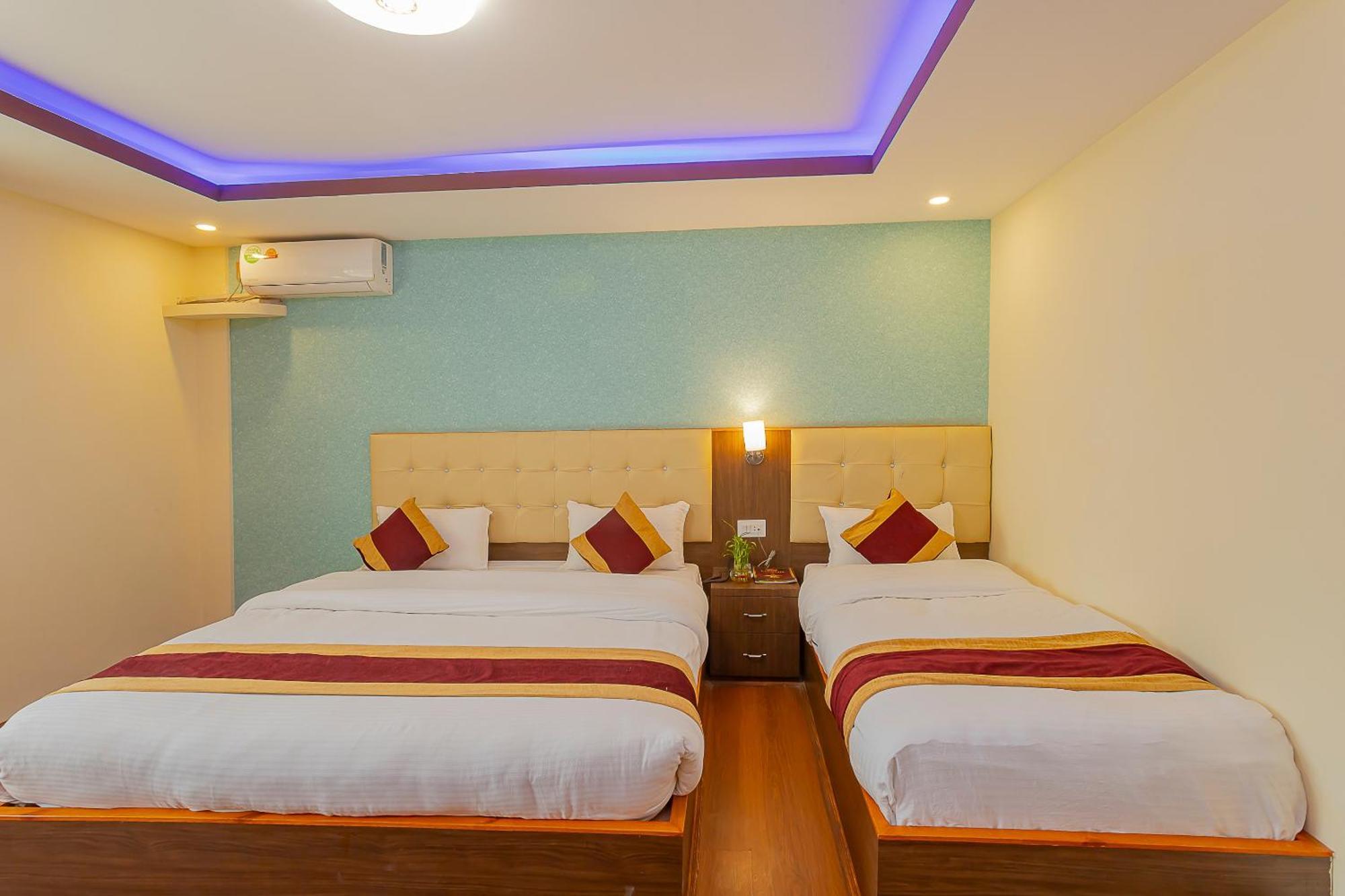 Oyo 798 Euphoria Inn Катманду Екстериор снимка