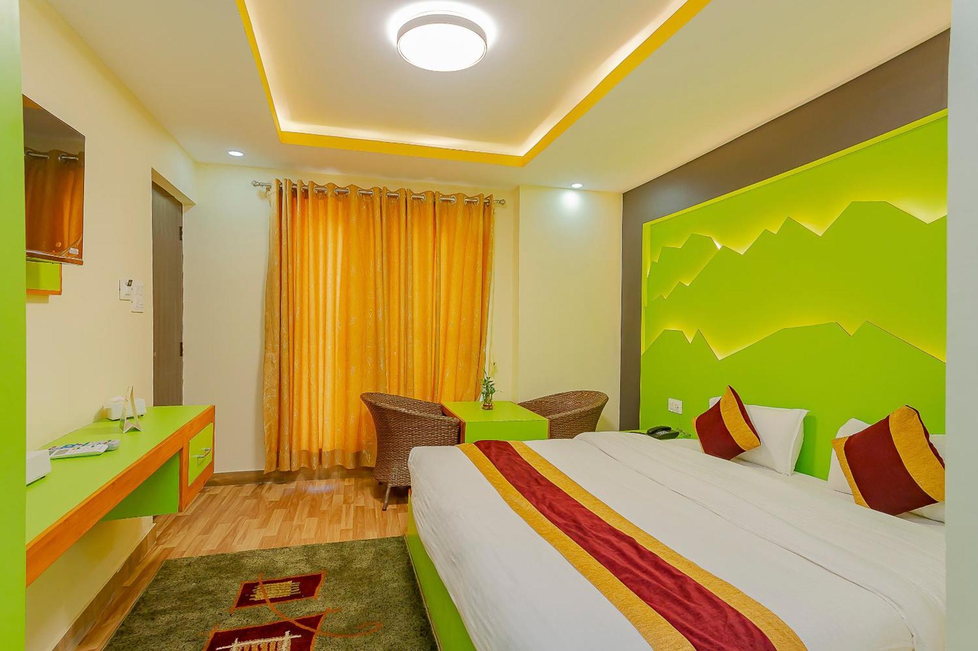 Oyo 798 Euphoria Inn Катманду Екстериор снимка